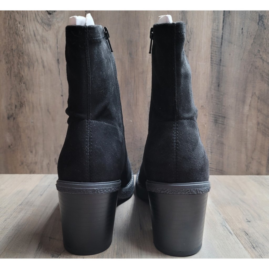 Nwt Evans Black Faux Suede Block Heel Ankle Boots 9 9w — image 8 of 8